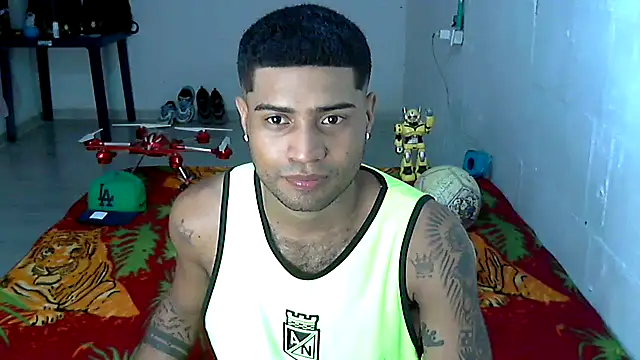 AXionX online show from April 8, 2026, 2:02 am