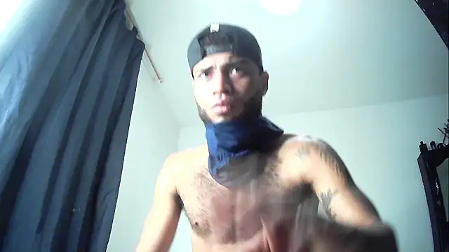 AXionX online show from October 28, 2025, 9:08 am