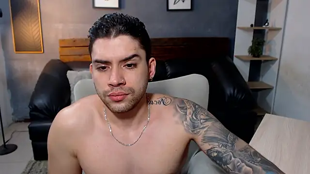 Snapshot of Mike_montoya01 chatting on May 20, 2026, 8:17 pm Mike montoya01 online show from May 20, 2026, 8:17 pm
