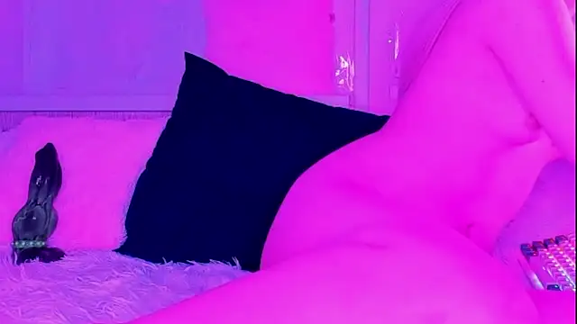 Snapshot of SweetSadness chatting on December 5, 2025, 4:05 pm SweetSadness online show from December 5, 2025, 4:05 pm