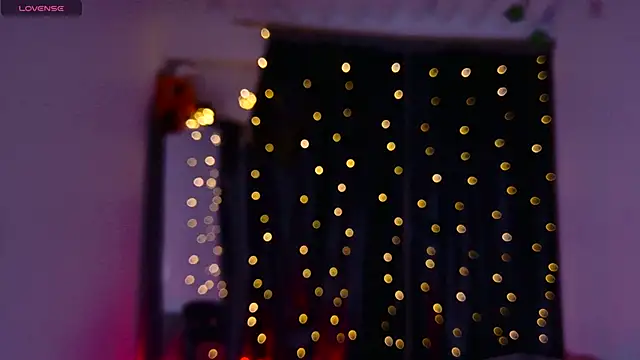 Snapshot of Rhosynn chatting on October 31, 2025, 2:52 am Rhosynn online show from October 31, 2025, 2:52 am