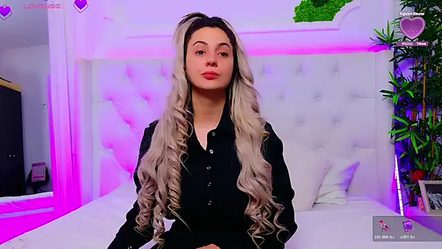 AriannaSins online show from February 25, 2026, 1:22 pm