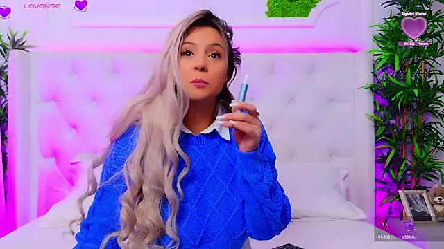 AriannaSins online show from January 14, 2026, 1:37 pm