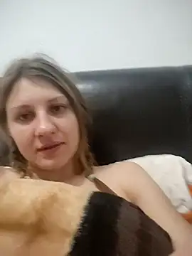 SandyCassie online show from October 16, 2025, 10:18 pm