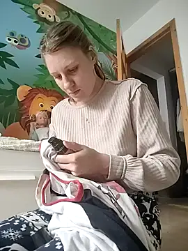 SandyCassie online show from October 16, 2025, 10:12 am