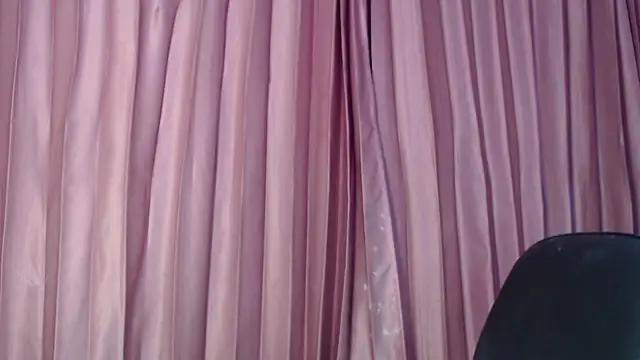 Snapshot of antonella_rosecs chatting on February 26, 2026, 4:34 am antonella rosecs online show from February 26, 2026, 4:34 am