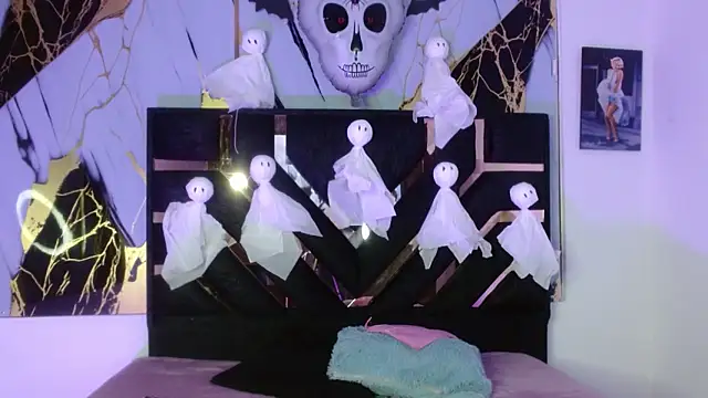 Snapshot of antonella_rosecs chatting on October 16, 2025, 5:05 am antonella rosecs online show from October 16, 2025, 5:05 am