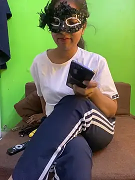 darkdoll007 online show from April 6, 2026, 8:26 am