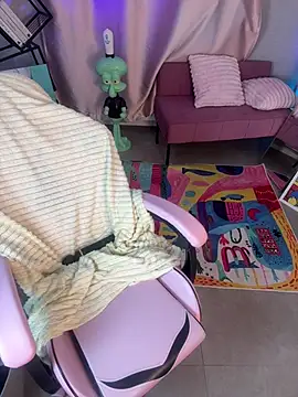 cold blondie online show from July 19, 2026, 5:38 am