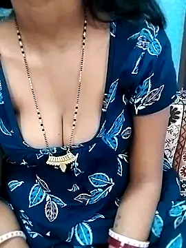 Snapshot of Soniya-hot21 chatting on October 29, 2025, 6:23 am Soniya-hot21 online show from October 29, 2025, 6:23 am