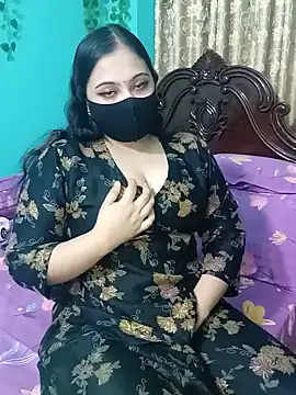 Porimoni22 online show from May 14, 2026, 5:32 pm