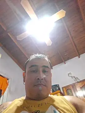 Rueditasss online show from February 10, 2026, 2:32 am