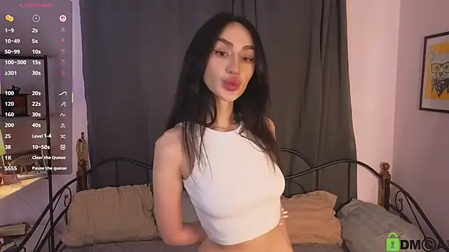 Snapshot of Marie_Long chatting on January 8, 2026, 6:25 pm Marie Long online show from January 8, 2026, 6:25 pm