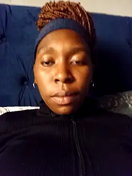 sexysmalldaily04 online show from November 7, 2025, 9:25 am