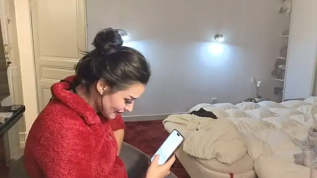 Snapshot of Lailawick chatting on December 13, 2025, 8:59 pm Lailawick online show from December 13, 2025, 8:59 pm