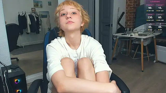 Melisaa Cooper online show from November 30, 2025, 4:46 am