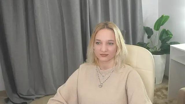 IngridGotto online show from October 21, 2025, 2:38 pm