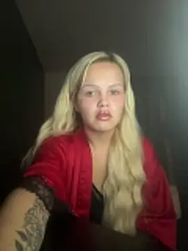 Snapshot of CherryXOX- chatting on October 23, 2025, 10:41 pm CherryXOX- online show from October 23, 2025, 10:41 pm