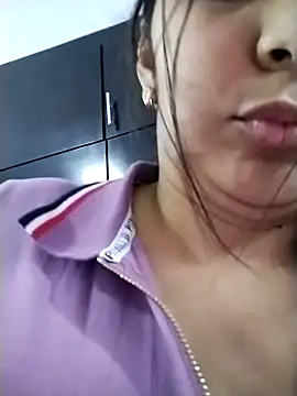 MyaShy online show from February 2, 2026, 3:22 pm