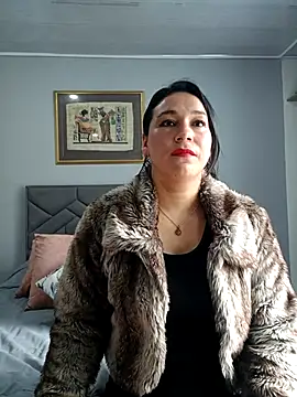 Elizabeth bennett 6 online show from April 9, 2026, 1:39 pm