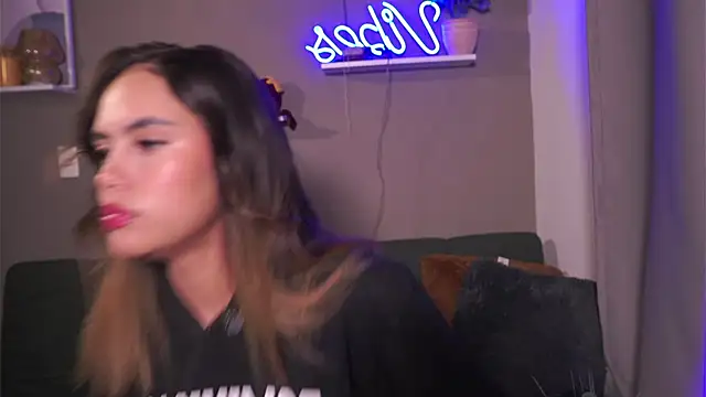 adahara miller17 online show from November 19, 2025, 2:44 am