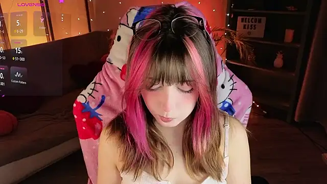 Soffi Toffi online show from March 29, 2026, 5:31 am