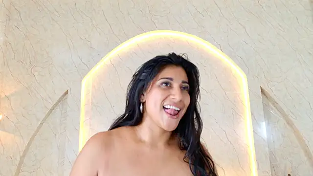 Antonella Russo1 online show from May 9, 2026, 1:03 pm
