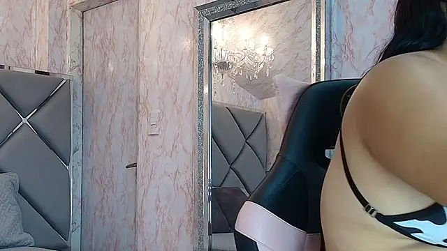 scarlett montoya online show from January 14, 2026, 1:15 pm