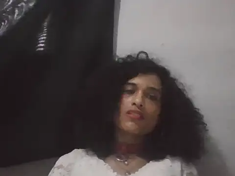 Snapshot of MorenaBellakita chatting on October 15, 2025, 6:27 pm MorenaBellakita online show from October 15, 2025, 6:27 pm