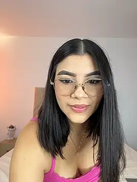 Julietalcl online show from February 23, 2026, 7:14 pm