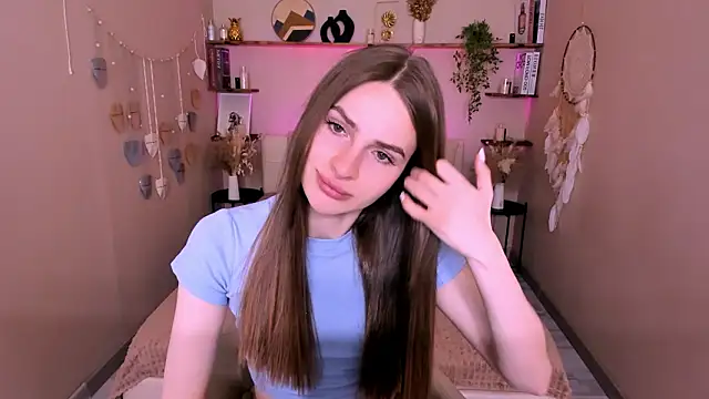 RoxyMorris online show from March 19, 2026, 8:25 am