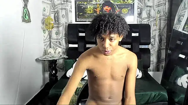 Snapshot of Latin_Femboy13 chatting on October 20, 2025, 9:15 pm Latin Femboy13 online show from October 20, 2025, 9:15 pm