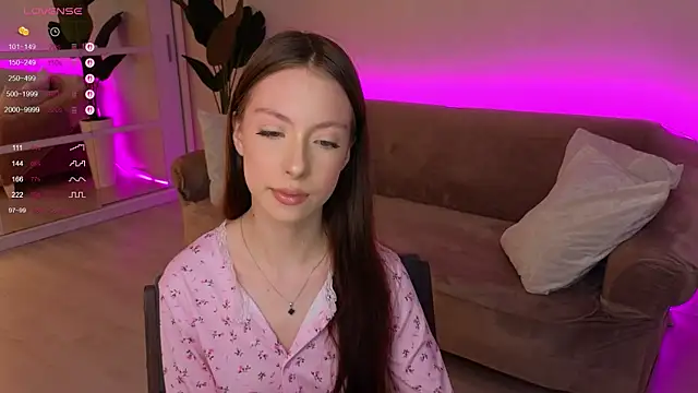 Yasmin Kass online show from November 29, 2025, 6:24 am