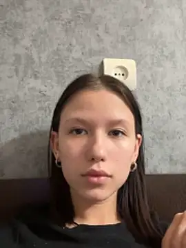 AngelaXSmile online show from October 16, 2025, 6:05 pm