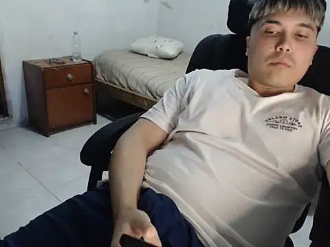 CuteAlexBoy online show from May 15, 2026, 11:03 pm