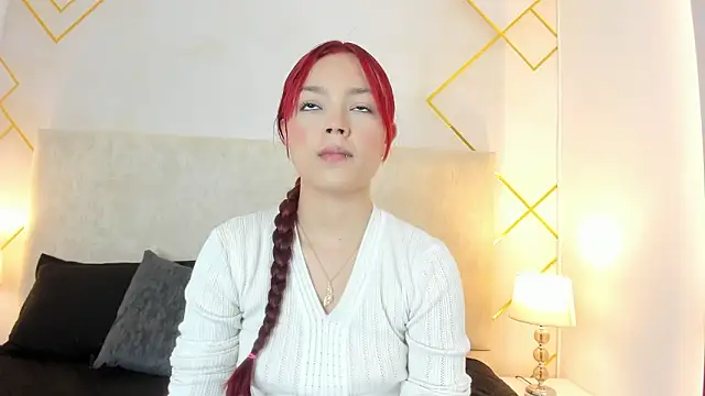 Snapshot of Martinaa_Garcia chatting on February 12, 2026, 7:24 pm Martinaa Garcia online show from February 12, 2026, 7:24 pm