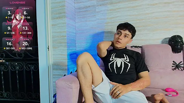 Dani rivass  online show from October 21, 2025, 3:39 am