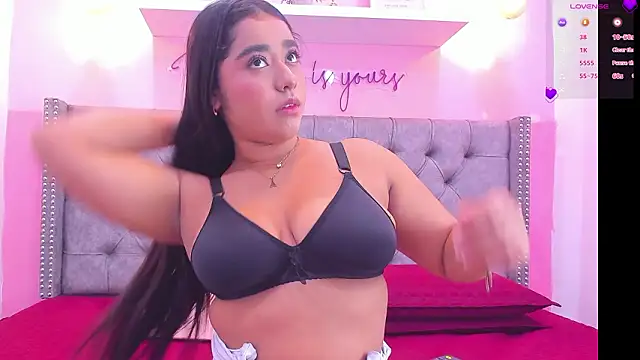 Sophiia 77 online show from March 28, 2026, 8:54 pm