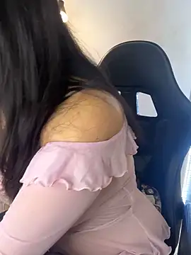 Snapshot of _Bella_7 chatting on April 6, 2026, 3:02 am Bella 7 online show from April 6, 2026, 3:02 am