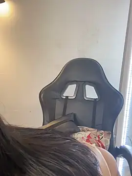 Snapshot of _Bella_7 chatting on February 3, 2026, 2:43 am Bella 7 online show from February 3, 2026, 2:43 am