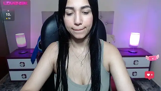 Snapshot of gabyy_cute_ chatting on December 2, 2025, 9:27 pm gabyy cute online show from December 2, 2025, 9:27 pm