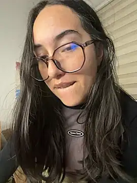 Kiss Sophi online show from July 23, 2026, 5:16 am