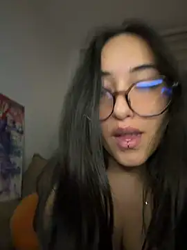 Kiss Sophi online show from July 20, 2026, 11:40 pm
