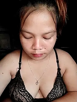 xxsexytitsxx online show from March 2, 2026, 7:26 am