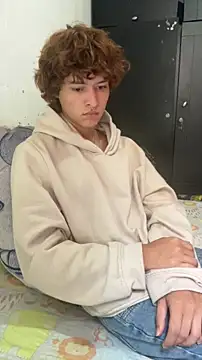 Snapshot of JoelnClouds chatting on February 16, 2026, 8:29 pm JoelnClouds online show from February 16, 2026, 8:29 pm