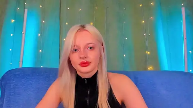 AlessaKiss online show from June 4, 2026, 2:38 am