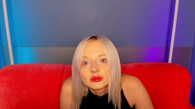 AlessaKiss online show from June 19, 2026, 1:44 am