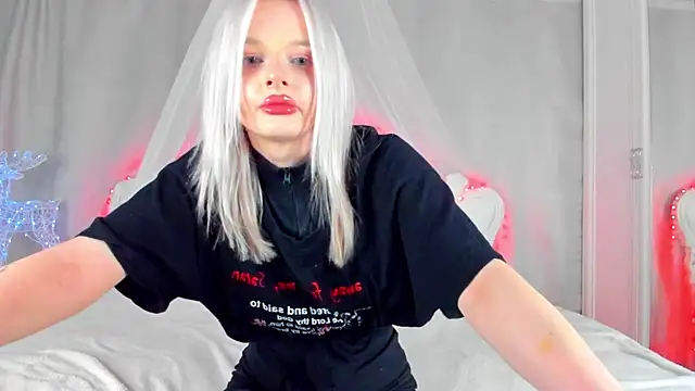 AlessaKiss online show from June 7, 2026, 12:49 am
