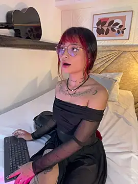 Emma duff online show from March 14, 2026, 7:42 pm