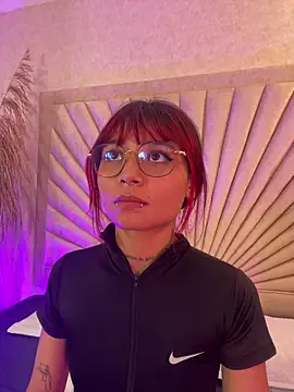 Emma duff online show from March 22, 2026, 12:50 pm